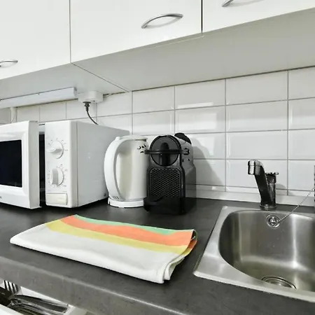 Modern Hideaway On Victor Hugo W Ac By Nw Apartment *