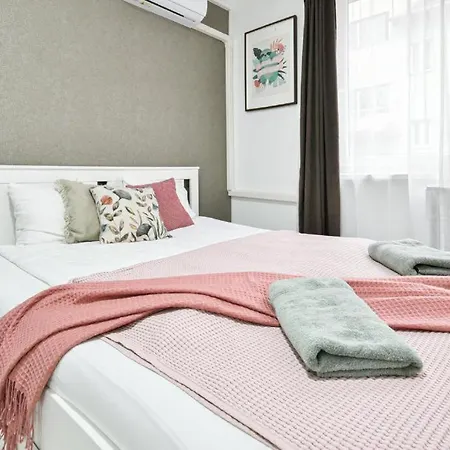 Modern Hideaway On Victor Hugo W Ac By Nw