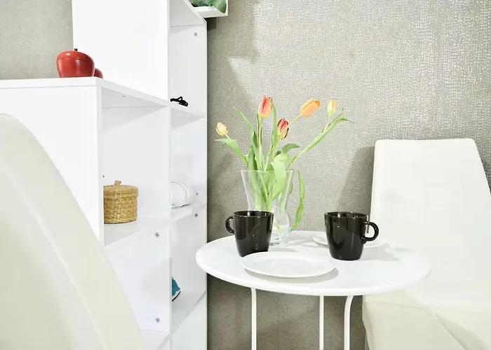 Modern Hideaway On Victor Hugo W Ac By Nw